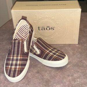 Taos Rubber Soul Slip On Sneaker (Women) - Burgundy Plaid